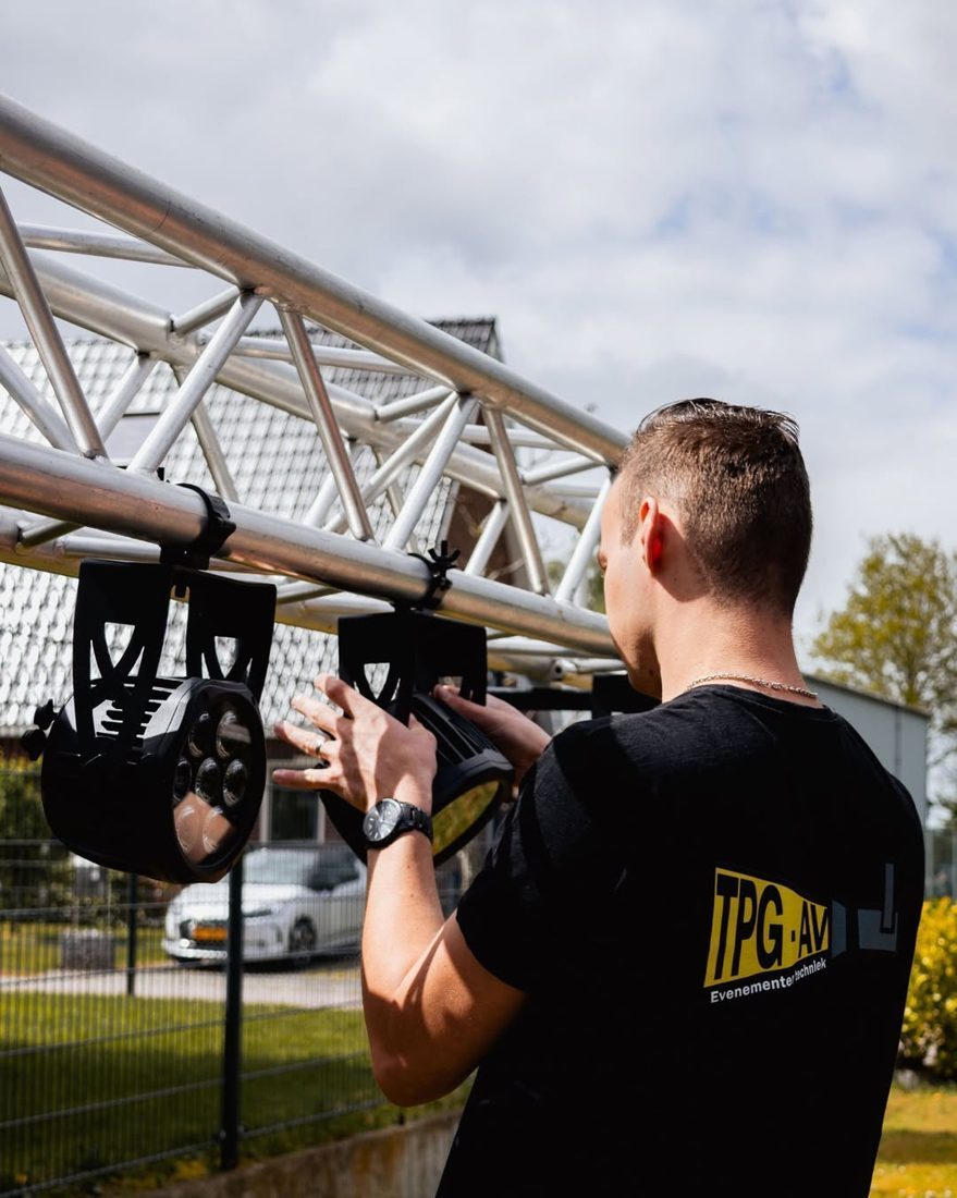 Tuinfeest met licht en geluid van TPG-AV